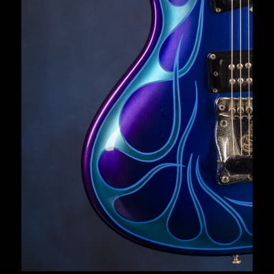 Mosrite [Vibramute Model] specially built for Mick Mars of Mötley Crüe by Semie Mosely 1991 Metallic blue/purple with flame pinstriping image 5