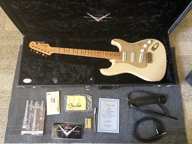 Limited Edition Custom Shop Fender Stratocaster - 2005 NAMM