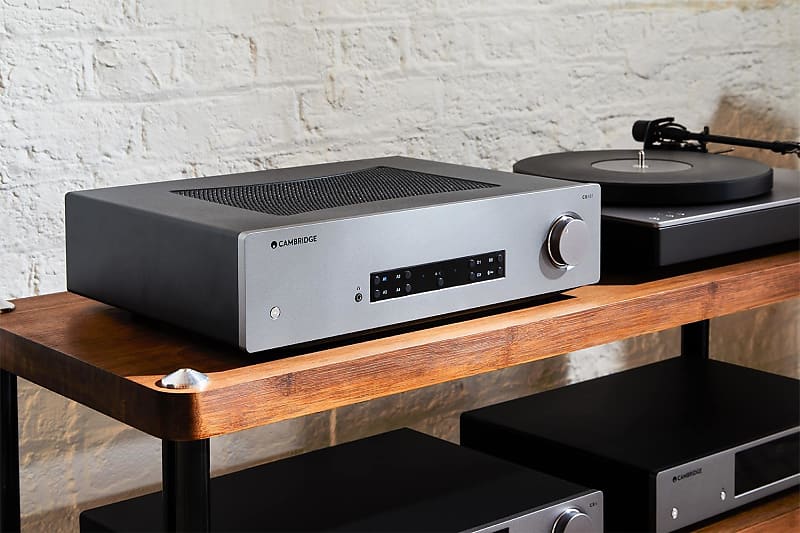 CAMBRIDGE AUDIO CXA81 - Stereo Integrated Amplifier - Exhibition