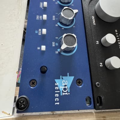 API Select SR22 2-Channel Compressor 2021 - Present - Blue image 1