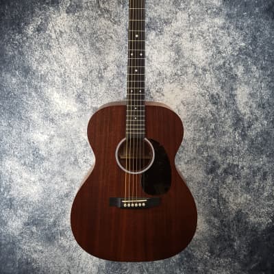 Martin 000-10E All-Solid Electro Acoustic Guitar - Re-Sale (Good Condition) image 2