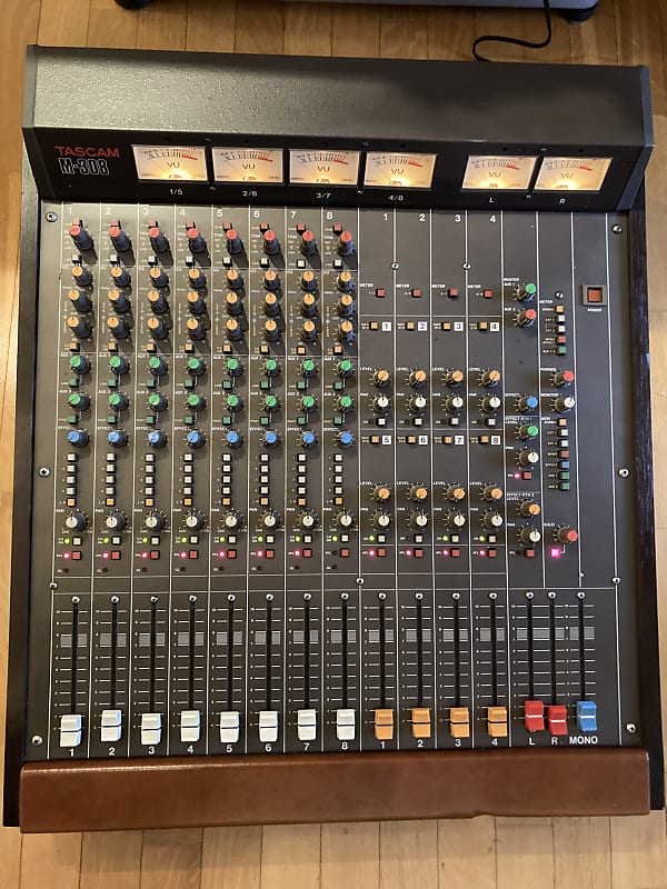 TASCAM M-308 ミキサー TASCAM M-308 Analog Mixer — OKLAHOMA MUSIC EXCHANGE