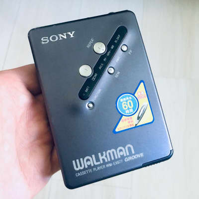Sony WM-EX677 Walkman Cassette Player, Excellent Purple Shape 