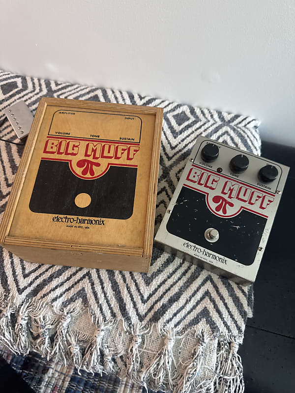 Electro-Harmonix Triangle Big Muff Pi