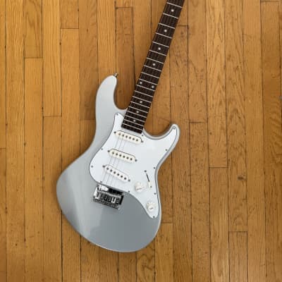 Dean Playmate Avalanche Strat 3/4 Size Electric Guitar Silver for sale