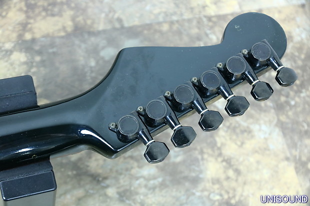 Fender Japan ST 551 BOXER Stratocaster PJMarx 812
