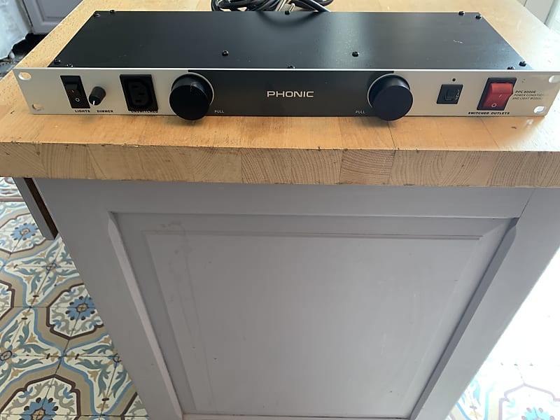Phonic PPC 8000E power conditioner Reverb