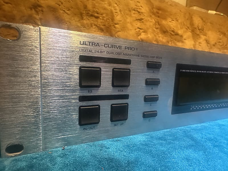 Behringer Ultra Curve pro Dsp 8024 image 1
