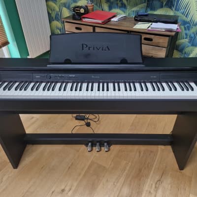 Casio PX-760 Privia 88-Key Digital Piano 2010s - Black