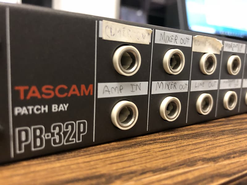 TASCAM PB32P patch offers bay