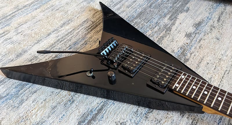 Charvel King V - CKV-068 - 1990's - Black - Japan | Reverb