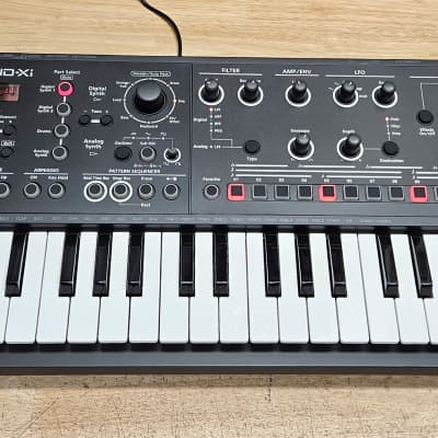 Roland JD-Xi 37 Key Analog / Digital Synthesizer Vocoder Keyboard