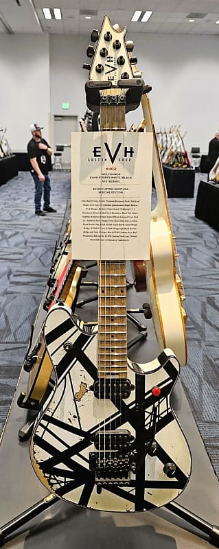 USA EVH CUSTOM SHOP / SPECIAL EDITION WOLFGANG® \ B&W STRIPE | NITRO RELIC image 1