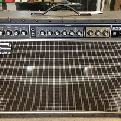 Roland JC-120 Jazz Chorus 2-Channel 120-Watt 2x12