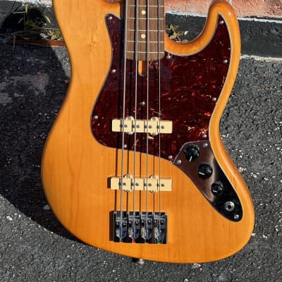 Mike Lull V4 Jazz Bass 2005 a feather 7 lbs. 8 oz. Jazz Bass clone 