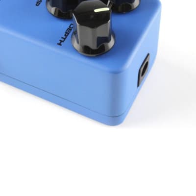 Kokko Kokko FVB2 Muni vibrato pedal for guitar and bass 2023 - Blue image 4