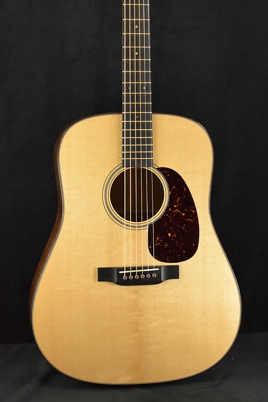 Martin D-18E Modern Deluxe Acoustic-Electric Natural image 1