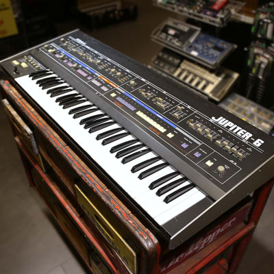 Roland Jupiter 6 61-Key Synthesizer 1983 - 1985 - Black