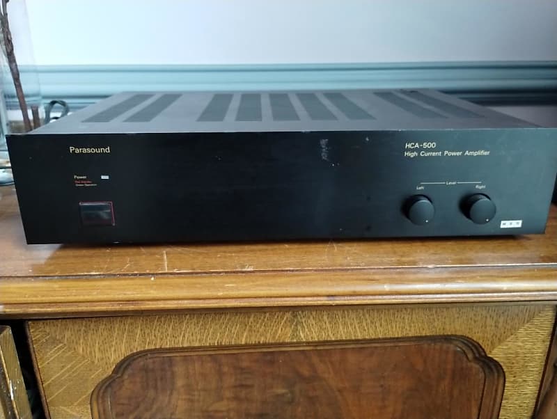 Parasound HCA800 amplifier in excellent condition - 1980&#039;s  			
