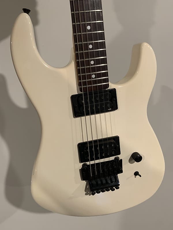 B.C. Rich Gunslinger 1987 Vintage White | Reverb