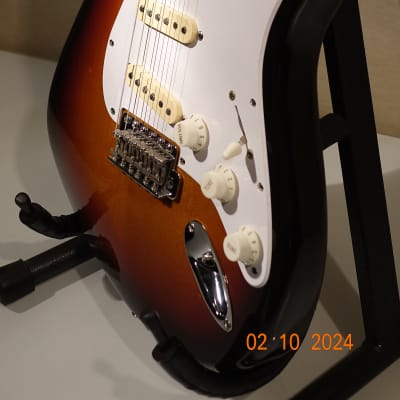 Squier "Silver Series" (Made in Japan-Fujigen Gakki) Stratocaster 62 - 1993 Sunburst/ Fender USA pickups/ Super clean/Video imagen 5