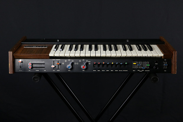 Univox Mini-Korg 700 K1 keyboard synthesizer w/ orig case in excellent condition image 1