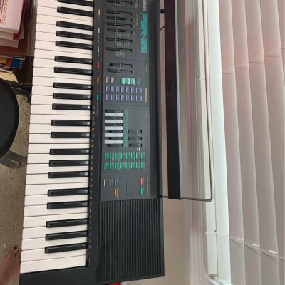 Yamaha PSR-36 electronic keyboard