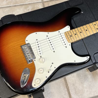 2011 Fender American Standard Stratocaster Maple Neck 3 Tone Sunburst for sale