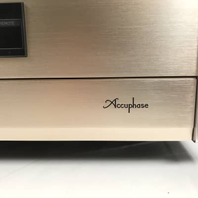 Accuphase DP-80L CD Player & DC-81L D/A Converter image 15