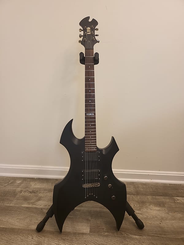 ESP LTD AX-50 black satin with EMG 81/60 humbucker pick-ups