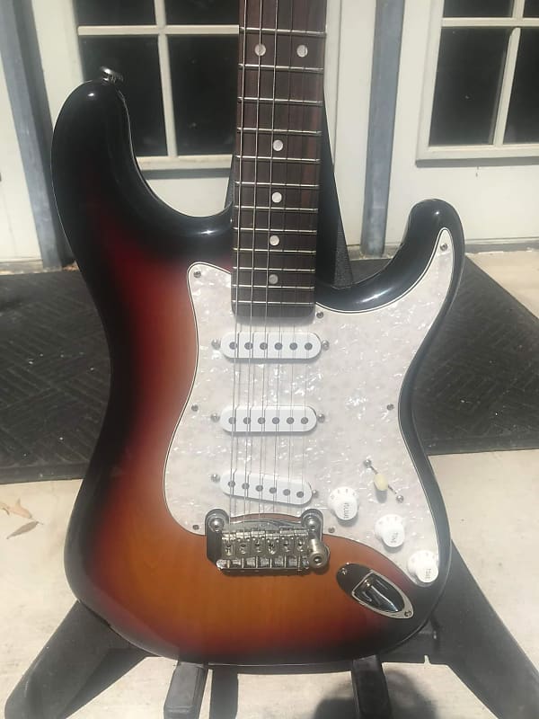 1996 G&L Legacy USA Tobacco Burst With OHSC Reverb