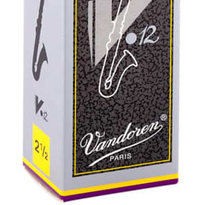Vandoren CR6225 V12 Series Bass Clarinet Reeds - Strength 2.5 (Box of 5)