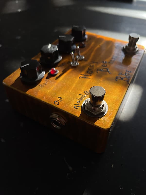 BJFE Honey Bee Deluxe Overdrive (4-Knob)