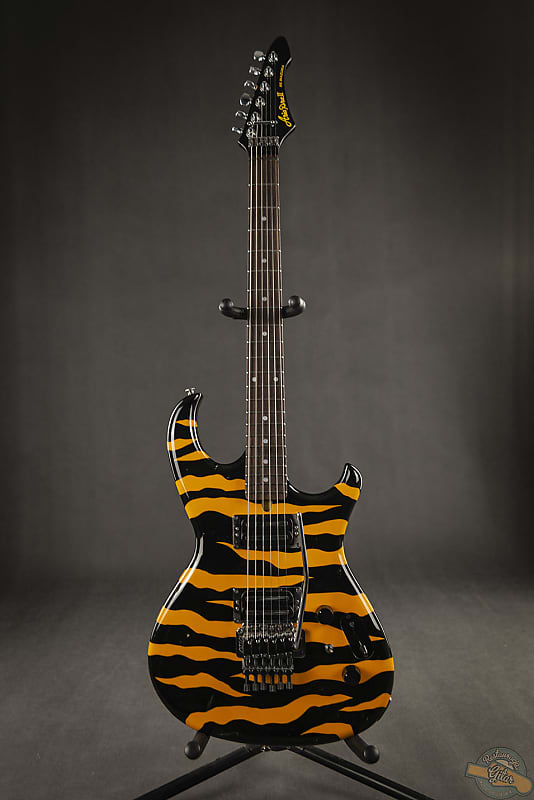 Aria Pro II RS INAZUMA エレキギター Aria Pro II RS Inazuma V Guitar, 1983, Japan, Matsumoku