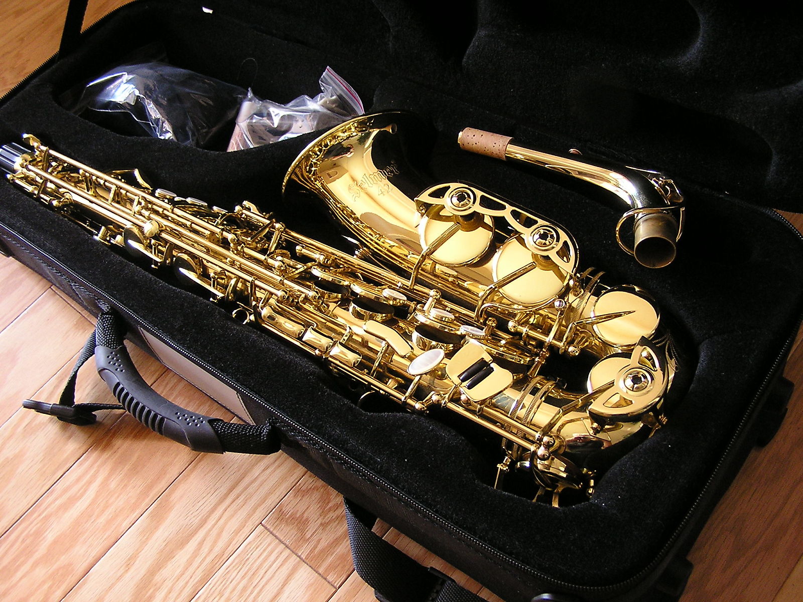 Selmer as42 store alto saxophone