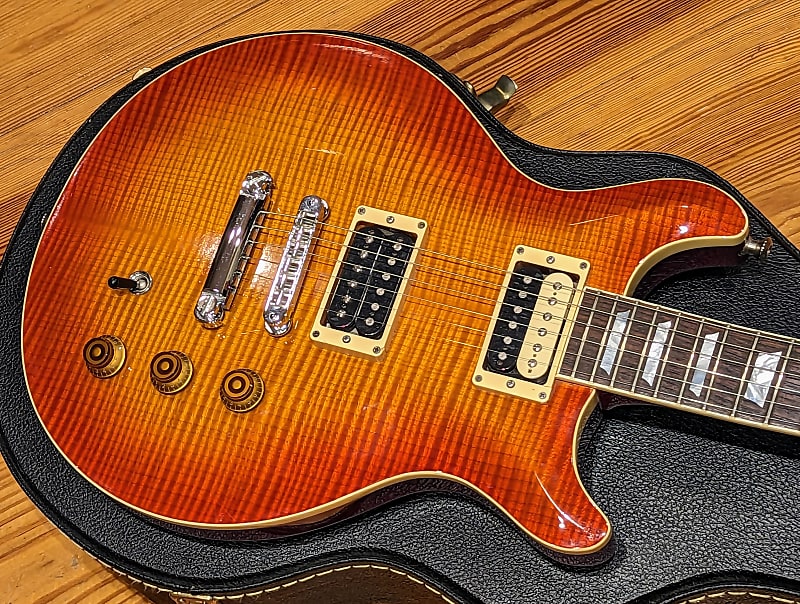 HARMONIER サンタクロース Hamer USA 2001 Studio Custom Cherry Sunburst Crowned & Bound