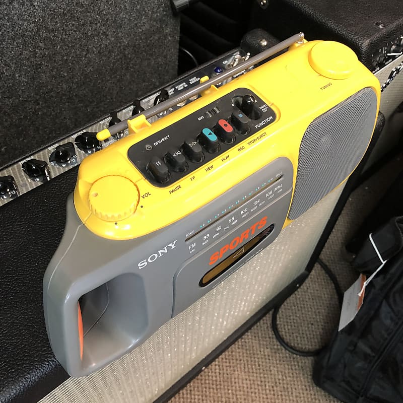 SONY CFM-104 ポータブルカセットプレーヤー Vtg 1990s Sony Cfm-104 Yellow Cassette Tape Player Stereo