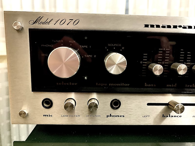 Vintage Marantz 1070 Integrated Amplifier Museum Quality!! | Reverb