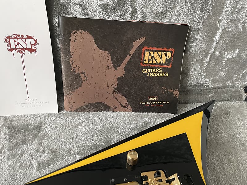 ESP Alexi Laiho Signature Sawtooth 2005 - Black/yellow | Reverb