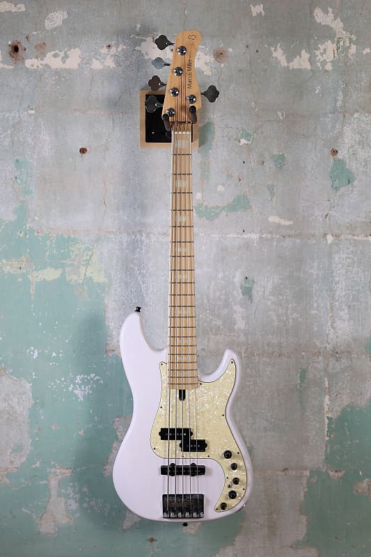 Sire 2nd Generation Marcus Miller P7 AWH Ash 5-String with Fretless Maple  Fingerboard 2019 - Antique White