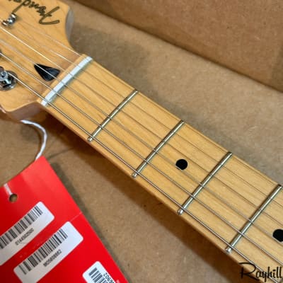 Fender Player Series Stratocaster Maple Fingerboard MIM Electric Guitar Sunburst image 7