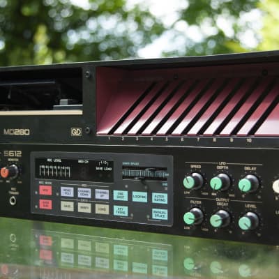 Akai S612 MIDI Digital Sampler + MD280 disk unit + 6 disks + rare 1.3 firmware image 2
