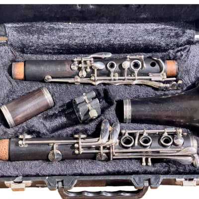 Pre-Owned Buffet Crampon E11 Clarinet w/ Hardshell Case image 1
