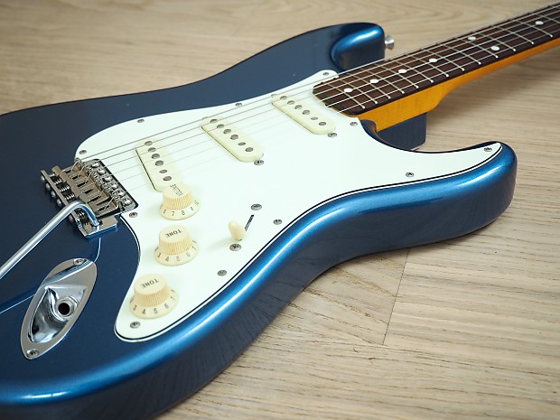 2011 Fender Stratocaster '62 Vintage Reissue Lake Placid 2011 Fender Stratocaster '62 Vintage Reissue Lake Placid