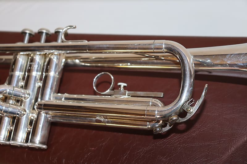 Yamaha YTR-334S Bb Trumpet Silver Plate Finish with Hard Case & Free  Shipping (ref2800) | Reverb Norway