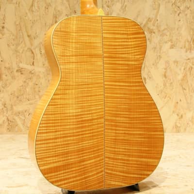GREVEN F White Lady Flamed Maple image 2