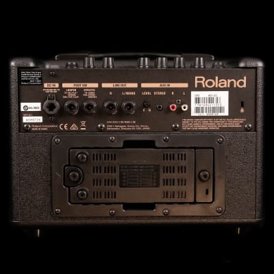 Roland AC-33 Battery-Powered Acoustic Chorus Amp image 6
