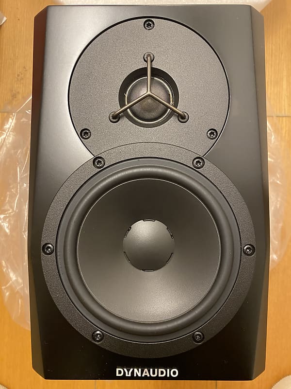 Dynaudio LYD5 2019 - Black image 1