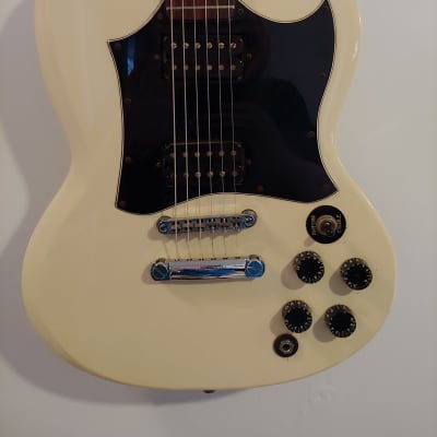 ギター Epiphone by Gibson G-310 Vintage White Epiphone SG G-310 Vintage White (2009) - Guitar Compare