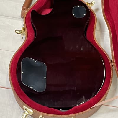 Gibson Slash "Victoria" Les Paul Standard 2022 Goldtop New Unplayed w/Case Auth Dealer 8lbs 9oz image 9